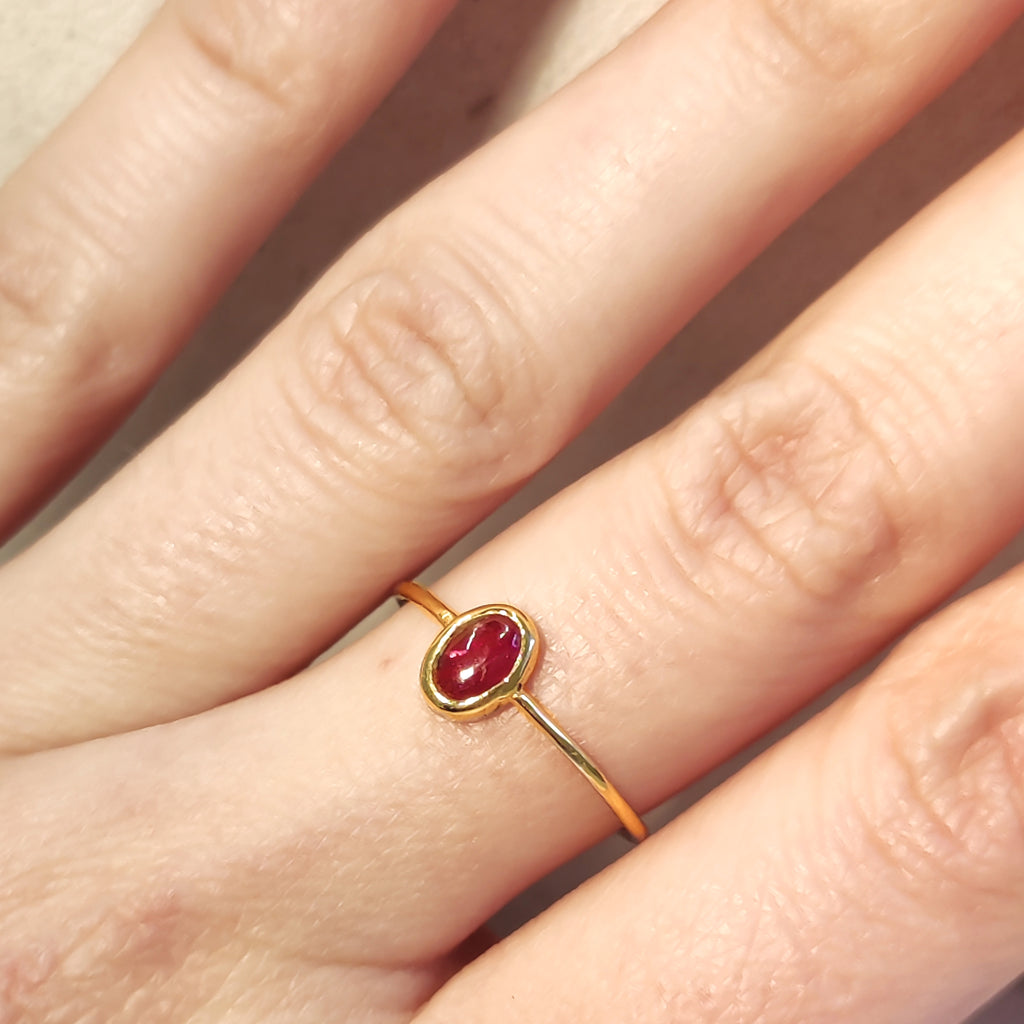 CLASSIC RUBY CABOCHON RING - Marina Mura