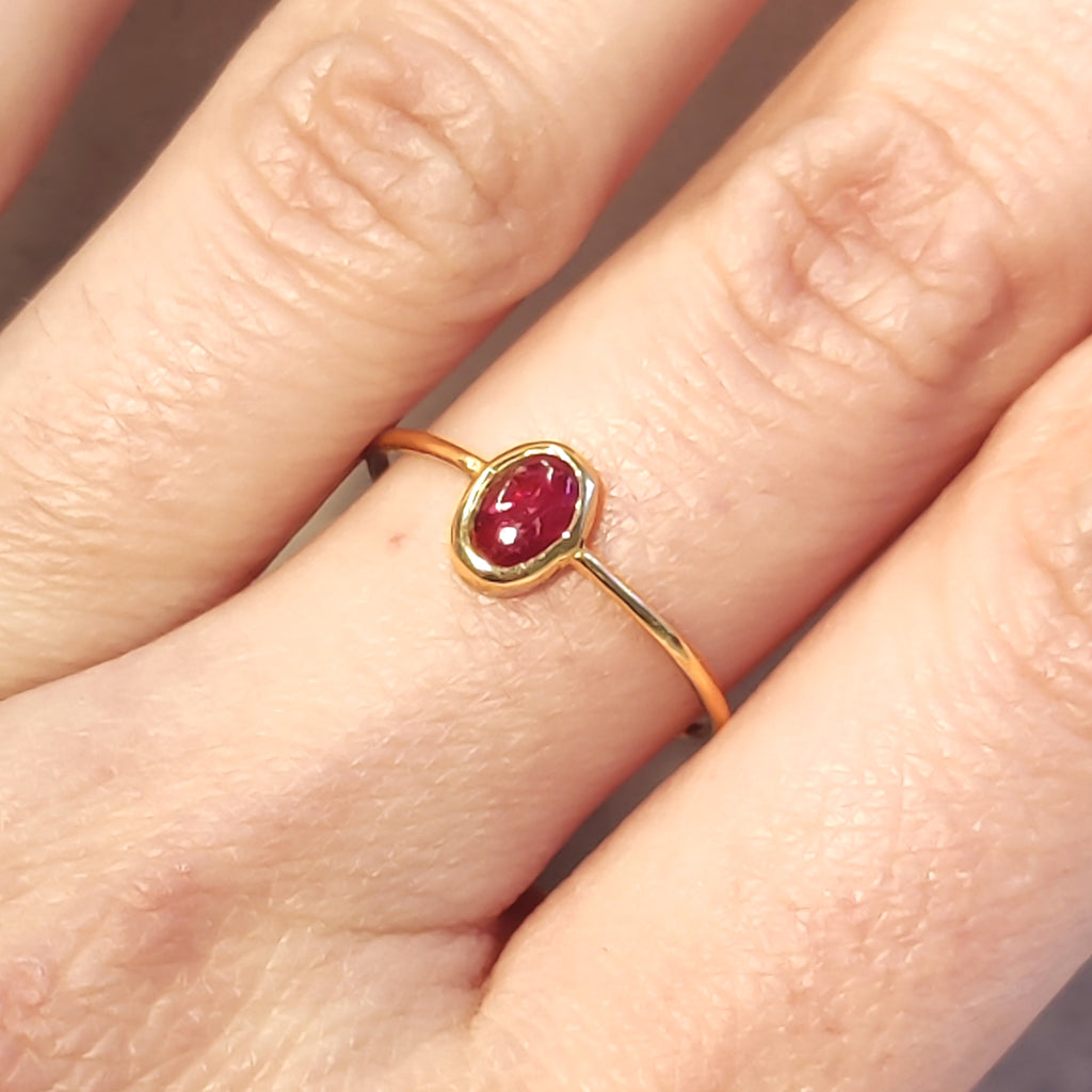 CLASSIC RUBY CABOCHON RING - Marina Mura