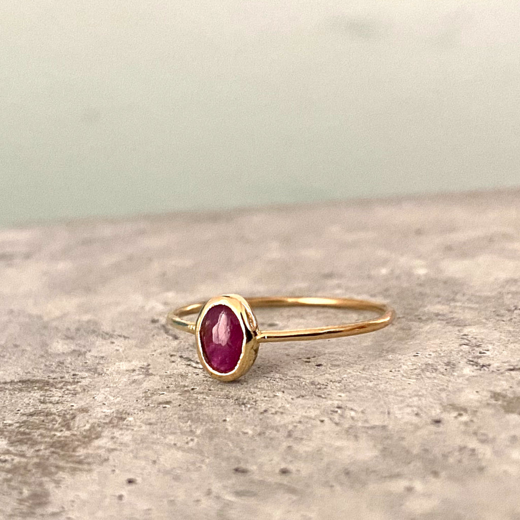 CLASSIC RUBY CABOCHON RING - Marina Mura