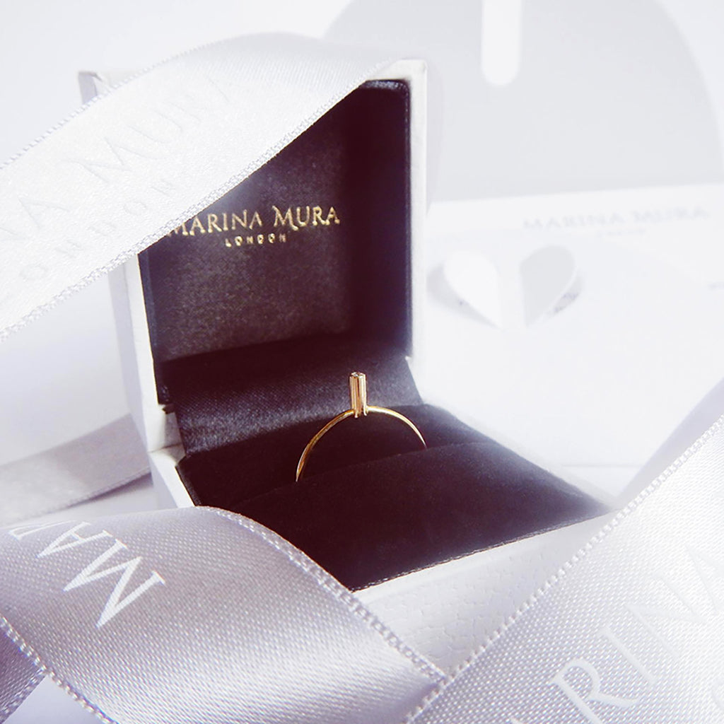GOLD DIAMOND DAINTY RING - Marina Mura