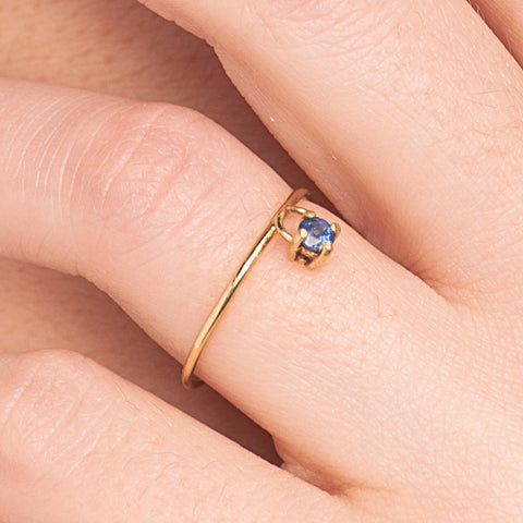 18k KINETIC SAPPHIRE RING - Marina Mura